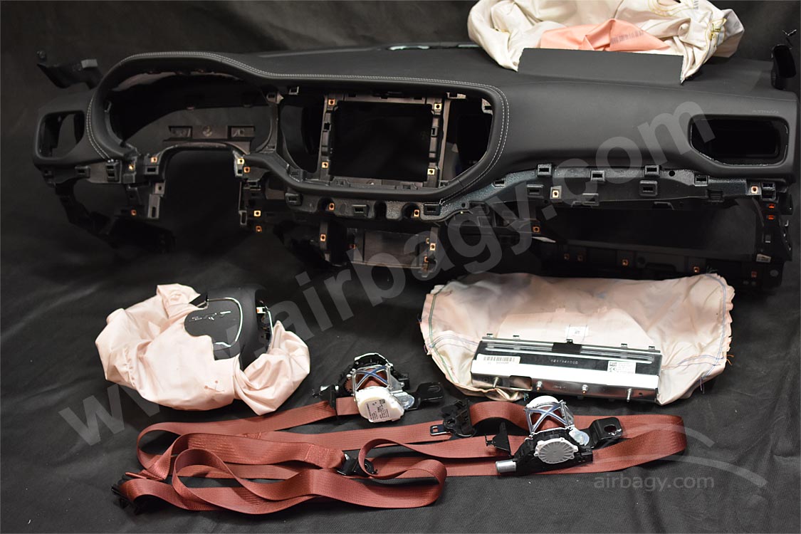 Oprava palubní desky, airbagů a bezpečnostních pásů Dodge Durango 2021