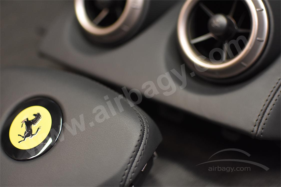 Oprava airbagu řidiče Ferrari California