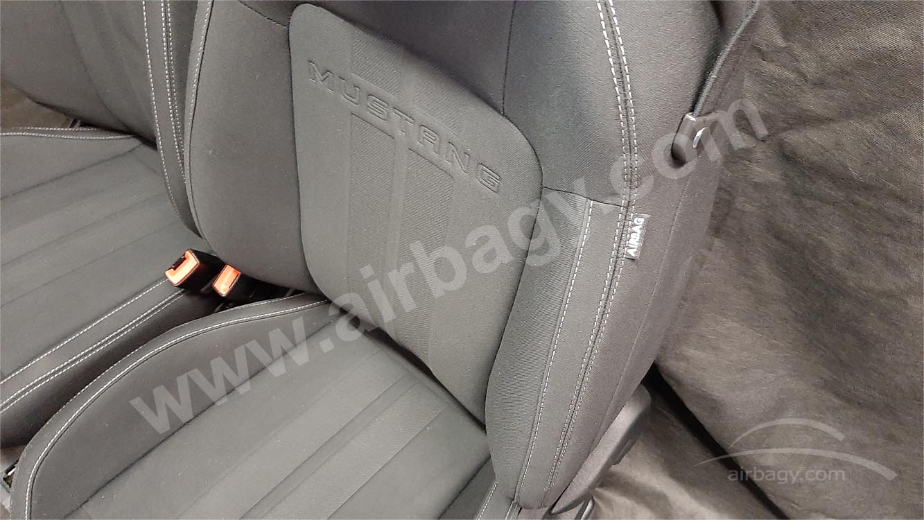 Oprava airbagu v sedadle Ford Mustang