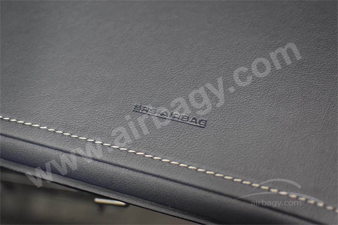Oprava airbagu palubní desky Mazda CX 30 rok 2020