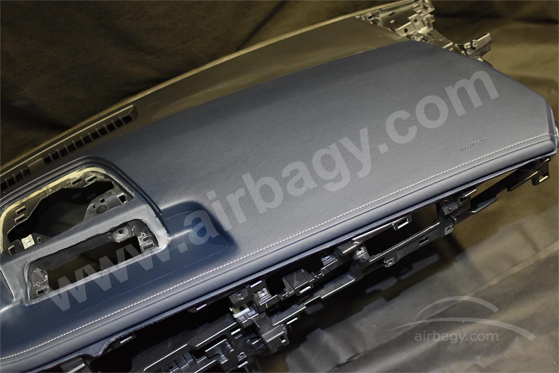 Oprava airbagu palubní desky Mazda CX 30 rok 2020