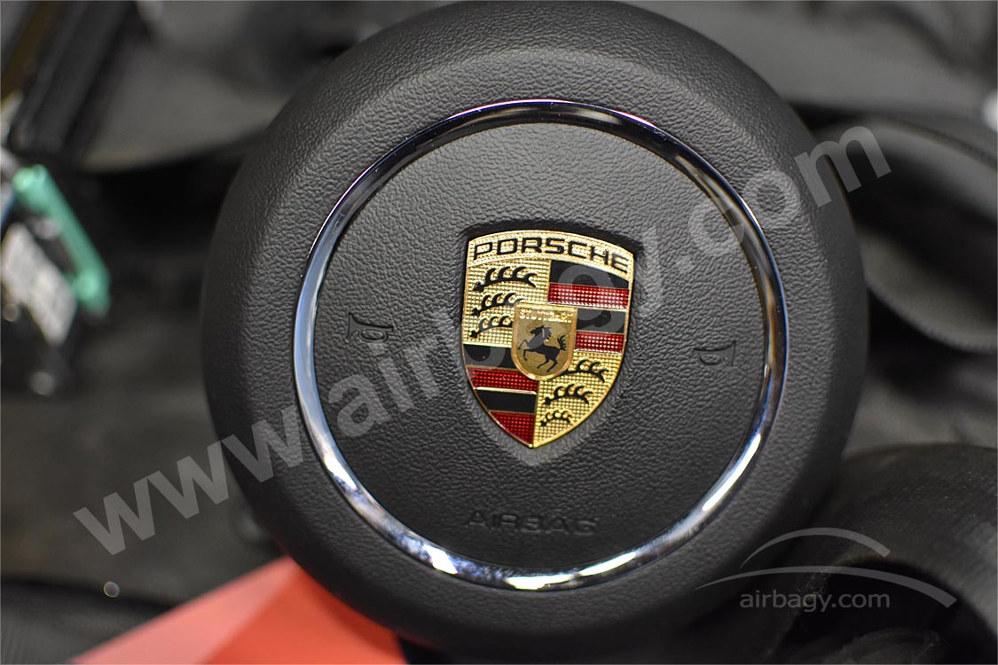 Oprava airbagu a bezpečnostních pásů Porsche Panamera