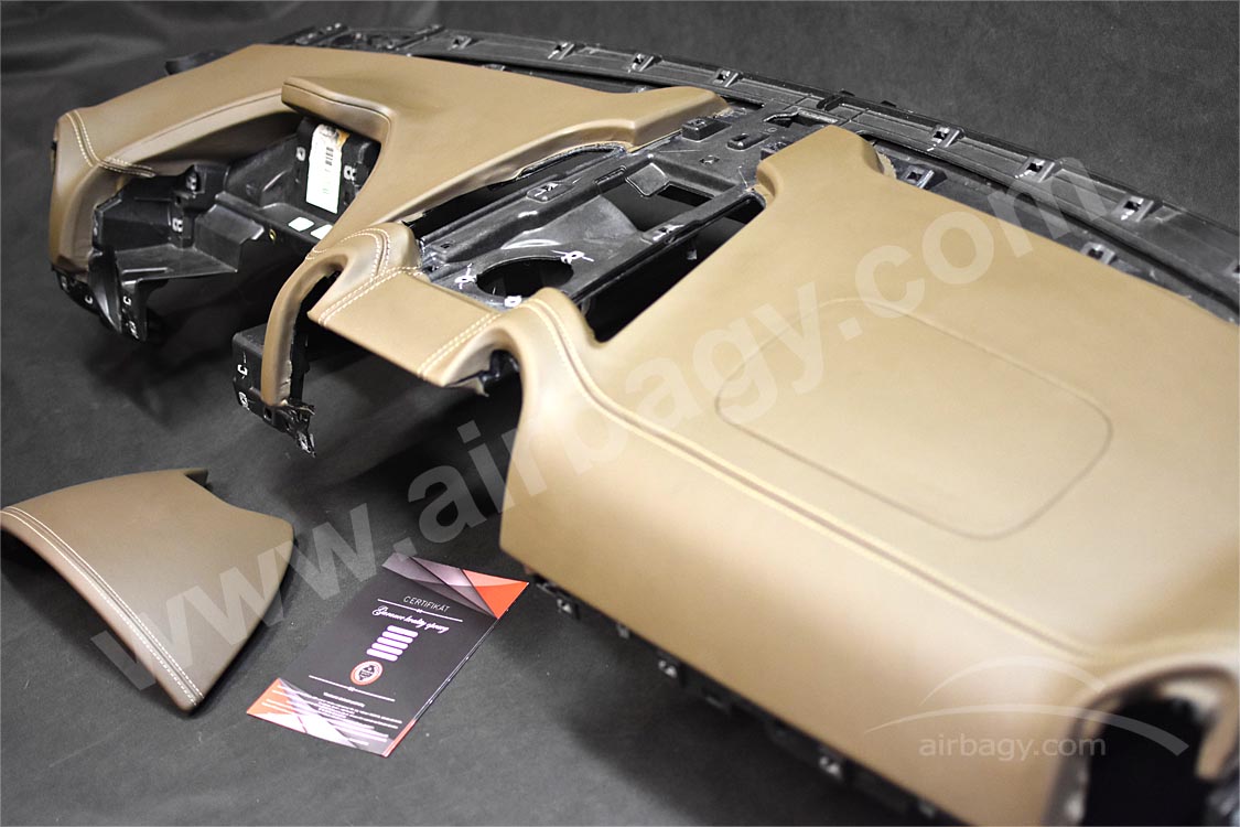Palubní desky Porsche Cayenne po opravě