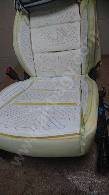 Oprava renovace repas čalounění auta kožených a latkových sedadel po vystřelení airbagu